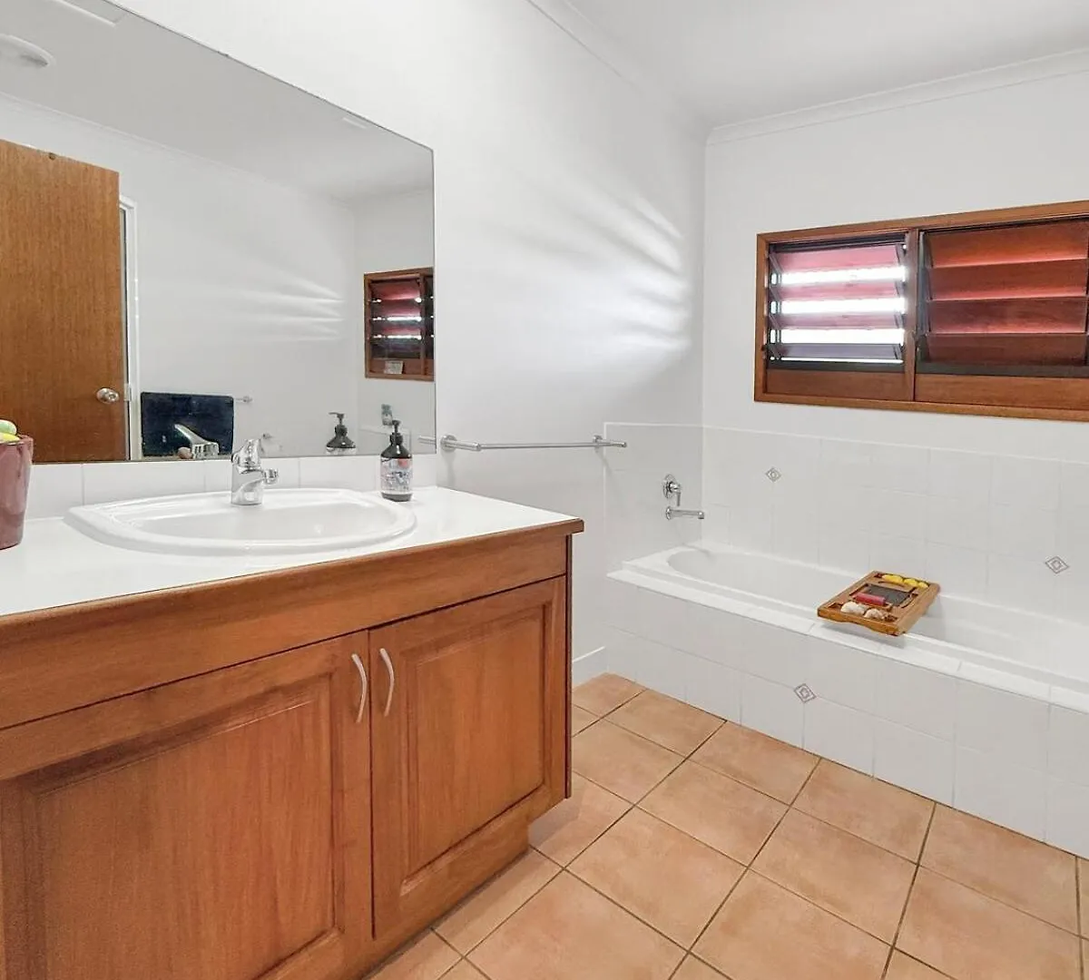 105 On Reid Villa South Mission Beach Australia